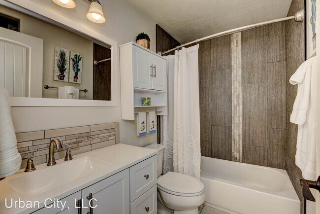Building Photo - 3 br, 1 bath House - 1125 Wild Phlox