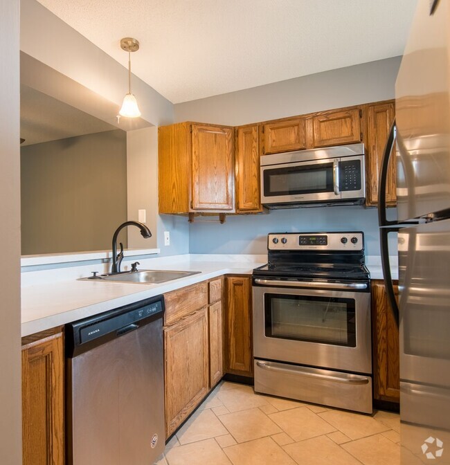 Building Photo - Updated condo *1Bed*1Bath Avail Jan 1.