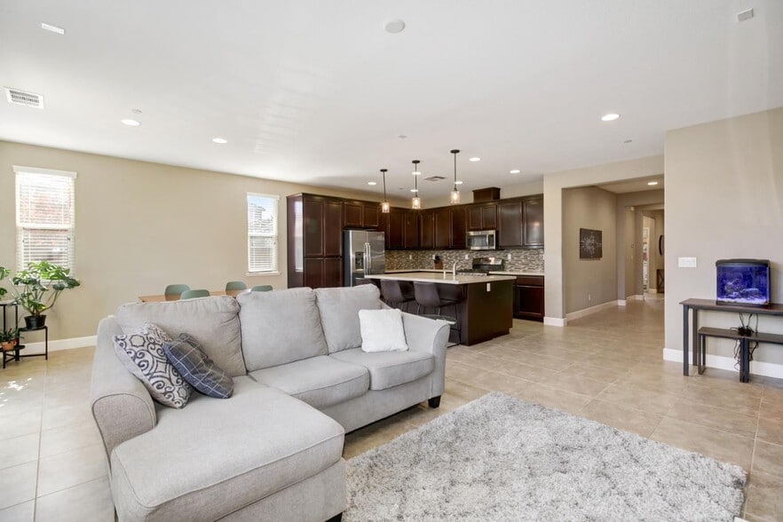 Building Photo - 6200 Crosshaven Ct