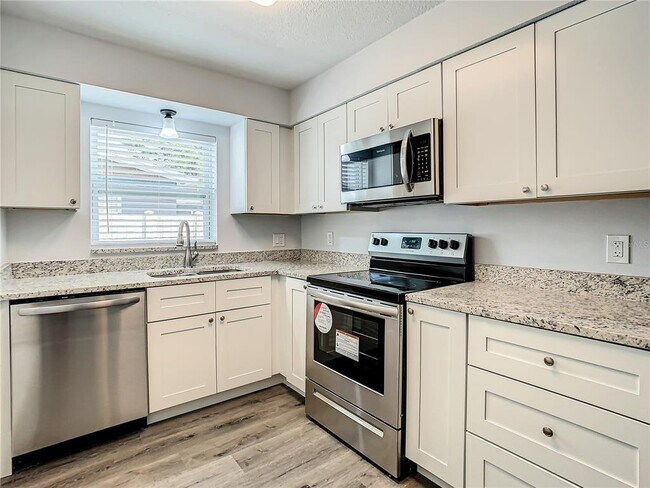 Building Photo - 2918 46th Ave S