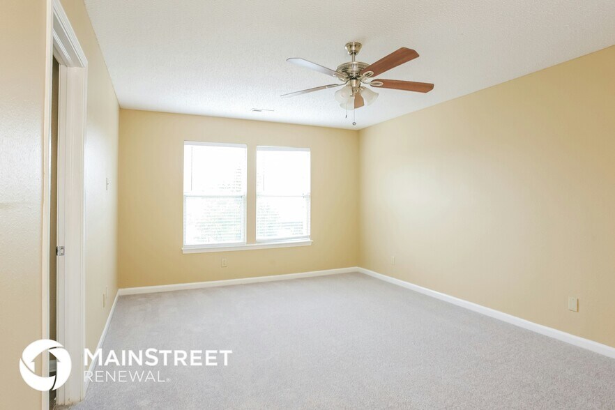 Building Photo - 1180 Odell Ln