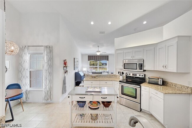 Building Photo - 5932 Sand Wedge Ln