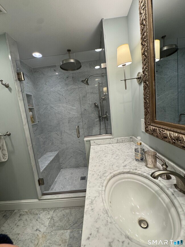 Building Photo - 301 Old Norwalk Rd