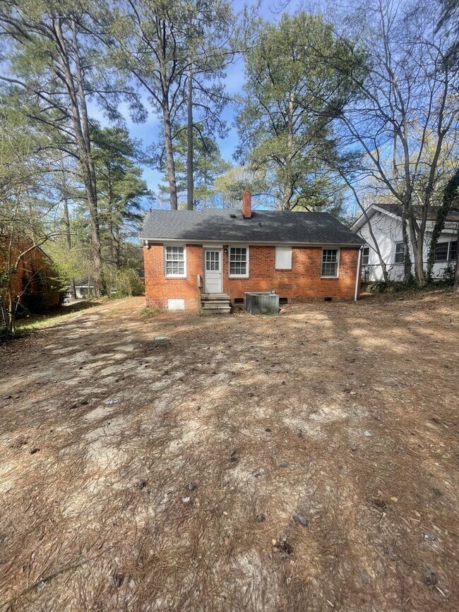 Building Photo - 3 bd 1 ba ranch house