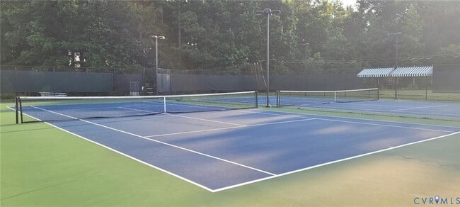 Building Photo - 4718 Twin Hickory Lake Dr