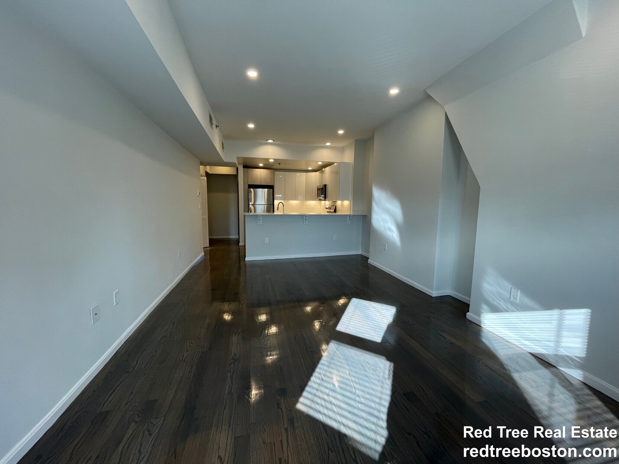 Building Photo - 1406 Beacon St