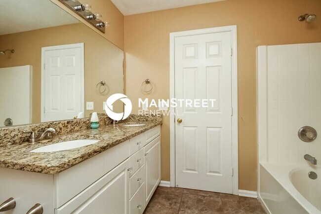 Building Photo - 3 Bedroom Pet-Friendly Home in La Vergne, TN with Main Street Renewal
