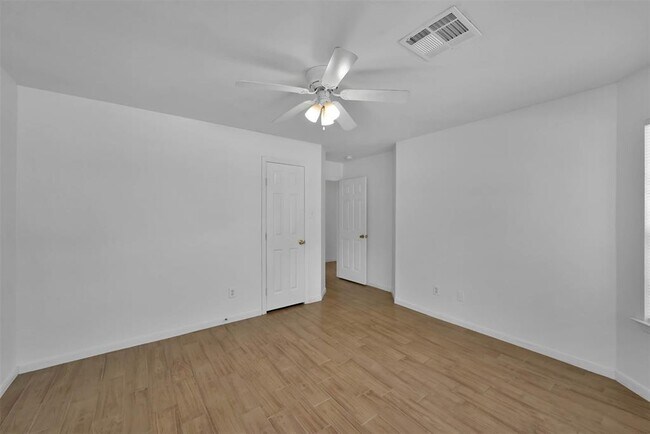 Building Photo - 3234 Crestbridge Ln