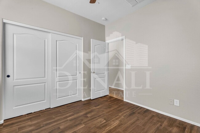 Building Photo - 21145 E Via De Olivos Ct