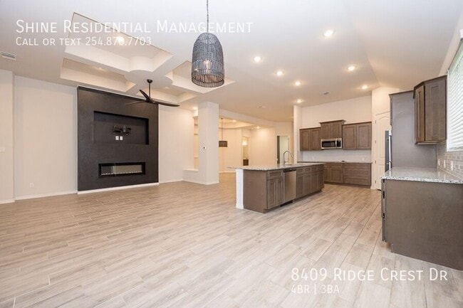 Building Photo - 8409 Ridge Crest Dr