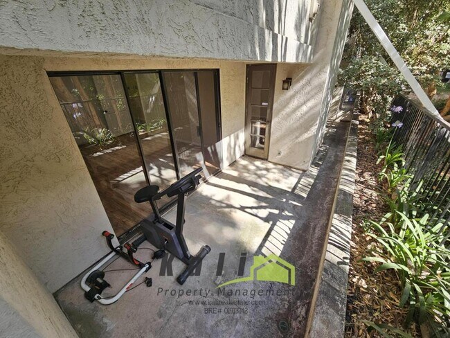 Building Photo - 5745 Friars Rd