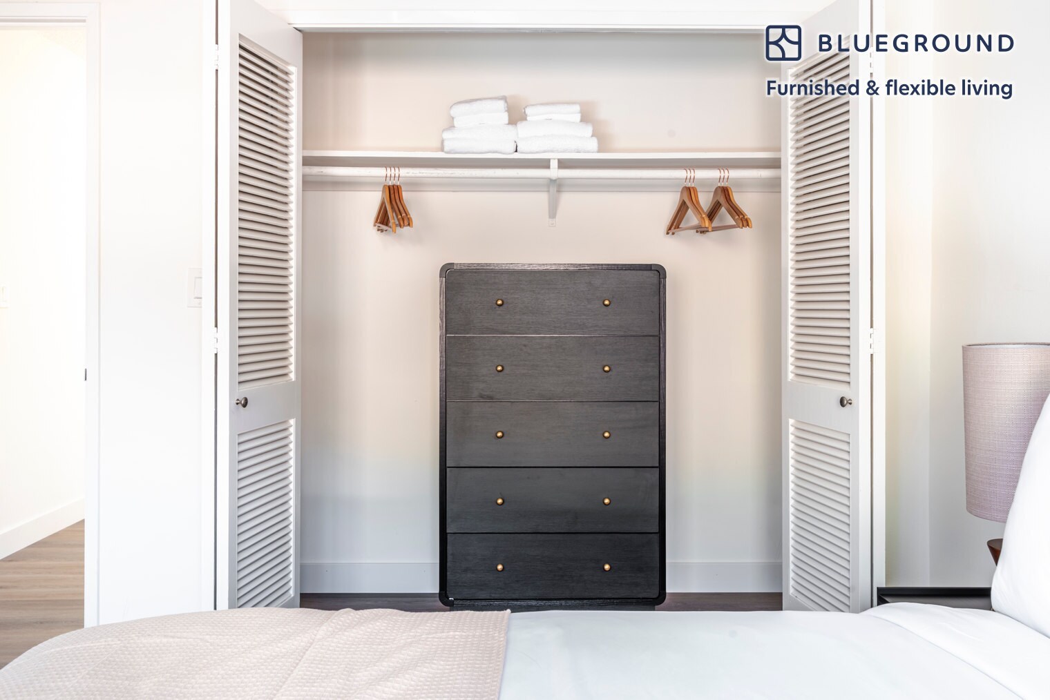 Building Photo - 801 Middlefield Rd