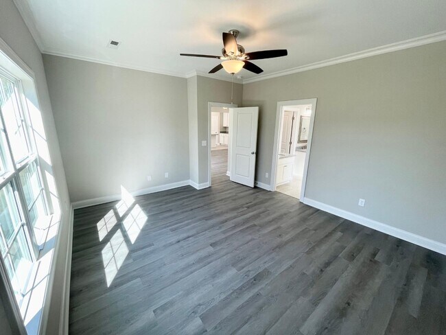 Building Photo - 3703 Saddle Rdg Dr