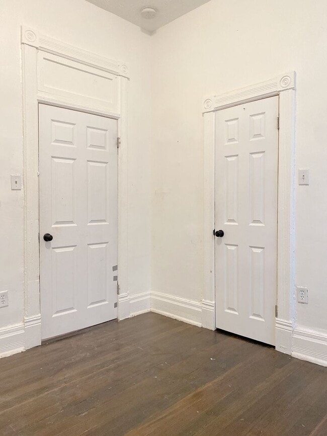 Building Photo - 3 bed 1 bath