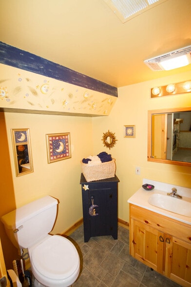 Bath - 27885 Bay Shore Dr NW
