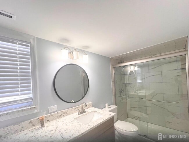 Building Photo - 45 Old Millstone Dr