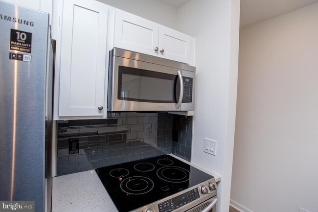 Building Photo - 41 Bridge St