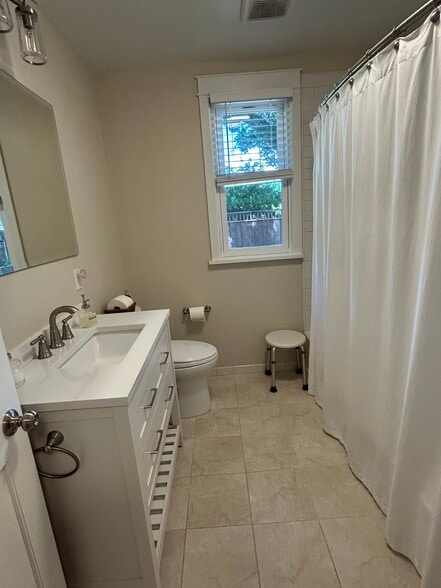 Bathroom - 903 Timothy Ln