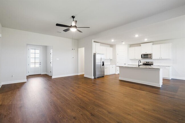 Building Photo - 517 W Luna Blue Ln