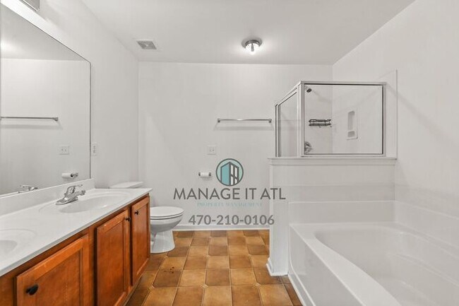 Building Photo - 3 Bedroom Townhome in Alpharetta