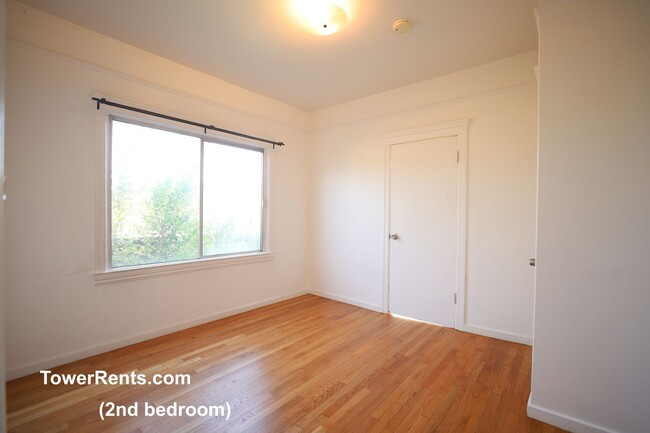 Building Photo - Noe Valley/Dolores Hts: 2 Bedroom+ Office ...