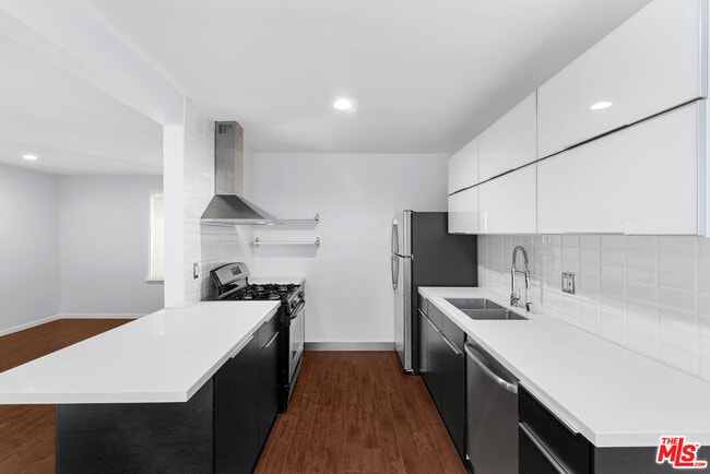 Building Photo - 612 Huntley Dr