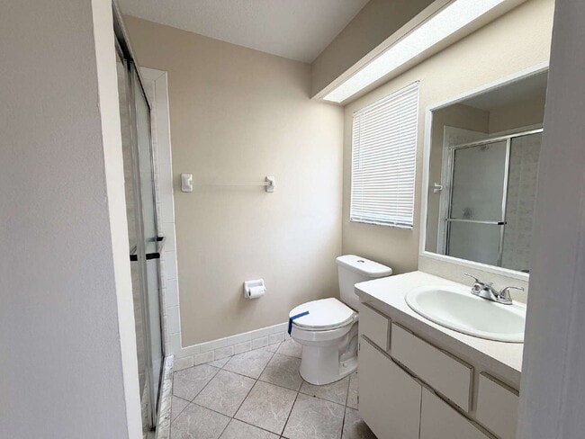 Building Photo - "Charming 2-Bed, 2-Bath Villa Retreat in New Port Richey!"