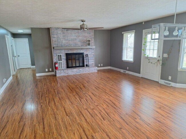 Building Photo - 1084 Nease Dr