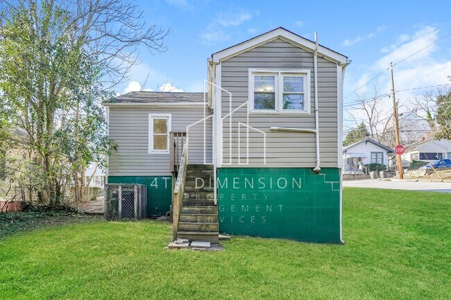 Building Photo - 2/1 Bath Home Near Downtown - Accepts Vouc...