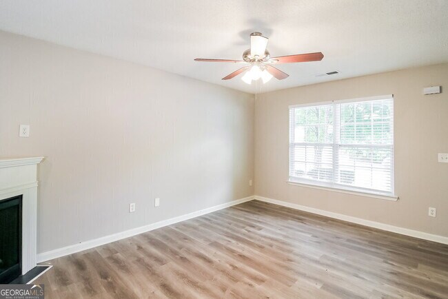 Building Photo - 229 Lossie Ln