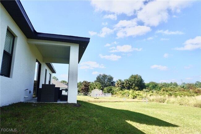 Building Photo - 2608 25th St W