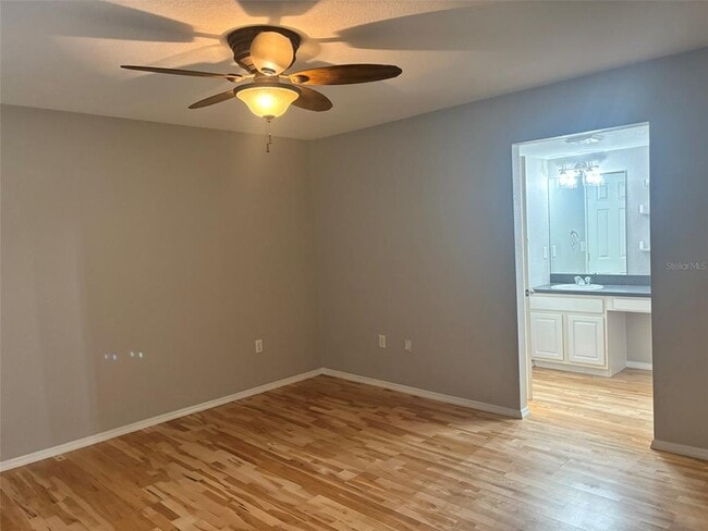 Building Photo - 4390 NE 140th Ct