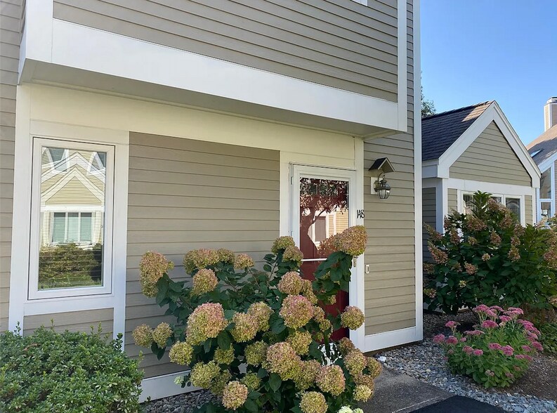 Building Photo - 148 Billington Ln