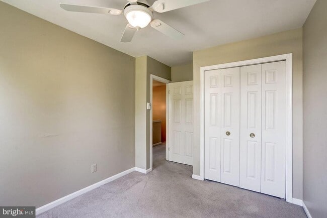 Building Photo - 43315 Parlor Square