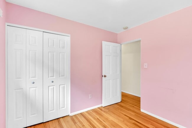 Building Photo - 16345 Pollyanna St