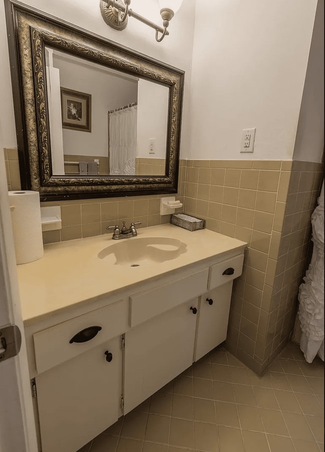 Building Photo - 5515 Country Dr