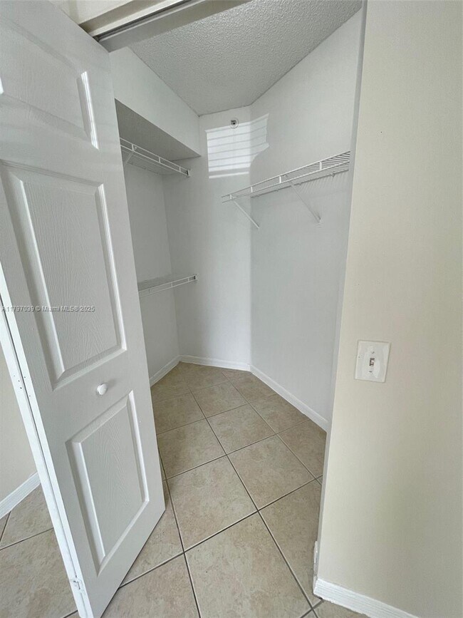 Building Photo - 155 NW 96th Terrace