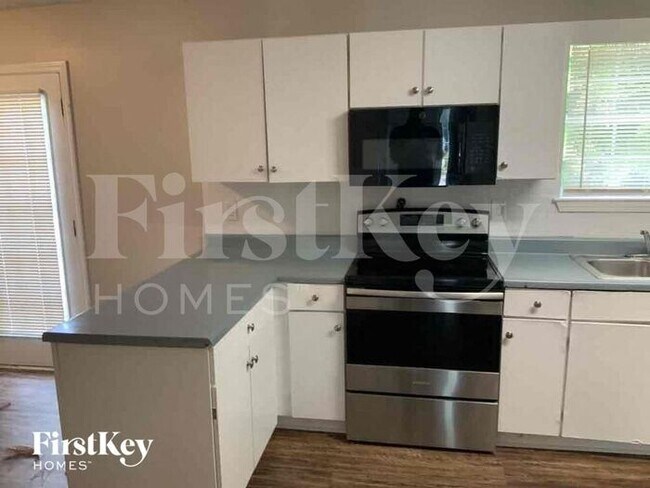 Building Photo - 675 Conisburgh Ct