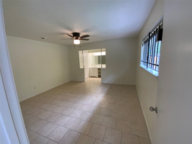 Building Photo - 7710 Ashmole Ln