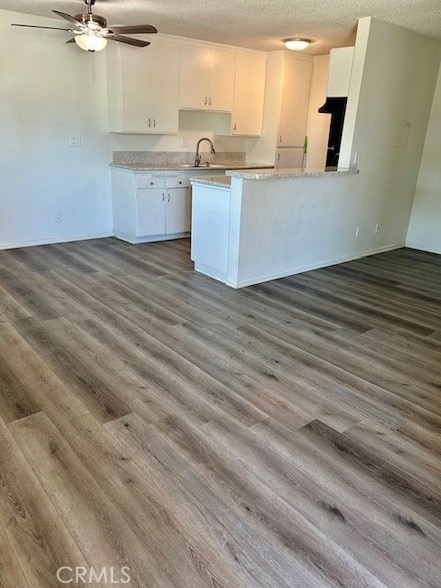 Building Photo - 685 E Vista Chino