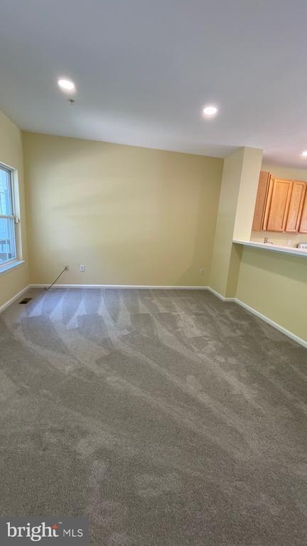 Building Photo - 6125 White Marble Ct