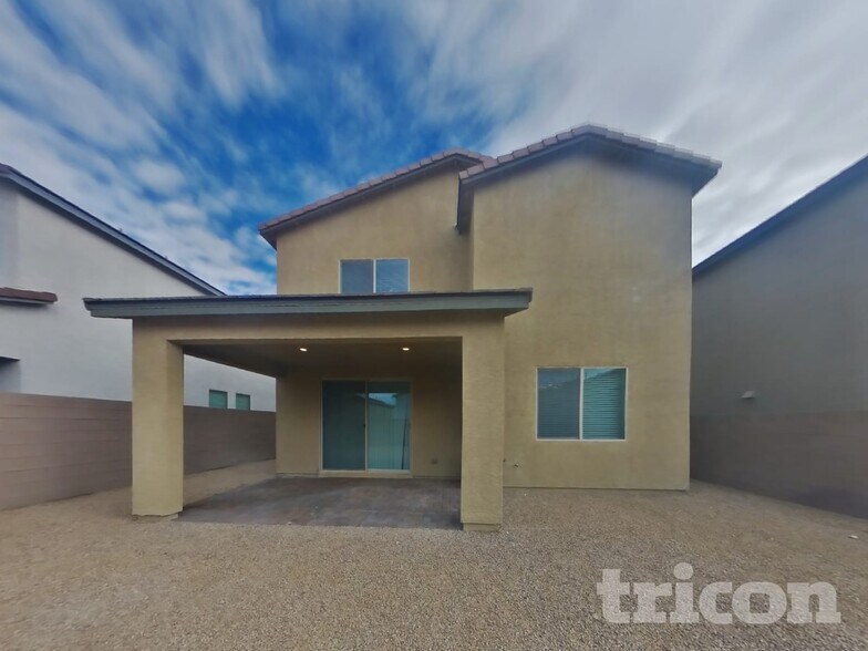 Building Photo - 2831 Lindsey Spgs St