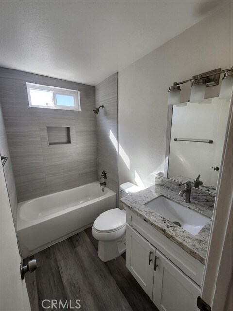 Building Photo - 34022 El Encanto Ave
