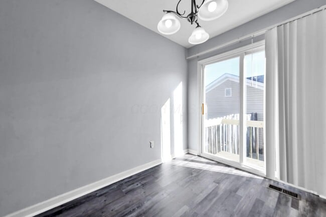 Building Photo - 8326 Bruntsfield Rd