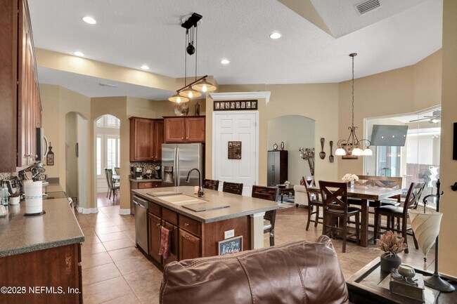 Building Photo - 8000 Hampton Park Blvd E