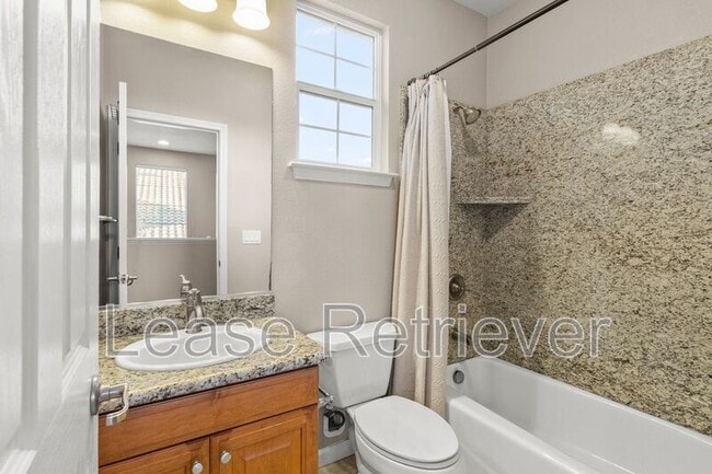 Building Photo - 265 S Sonrisa St