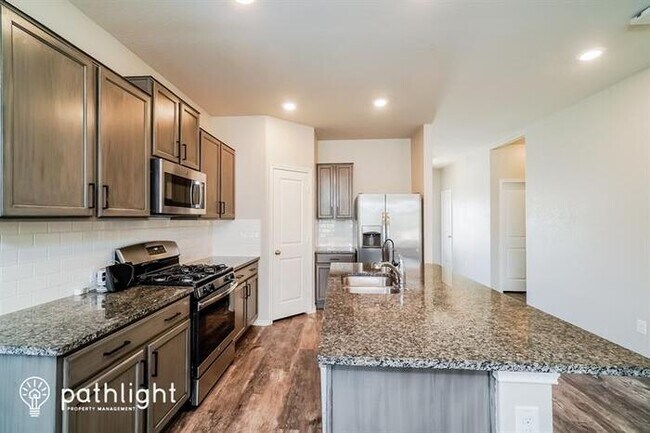 Building Photo - 5133 Blue Ivy, Bulverde, TX, 78163