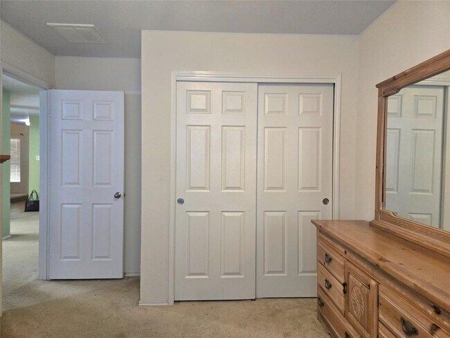Building Photo - 133 Hillhouse Ln