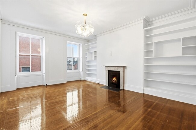 Building Photo - 93 Pinckney St