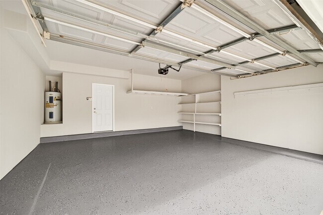 Building Photo - 2754 Little Caney Way